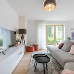 Huswell - Modern 3 Bedroom In Apartmán