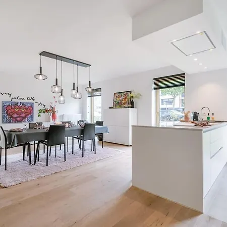 Huswell - Modern 3 Bedroom In Blankenberge
