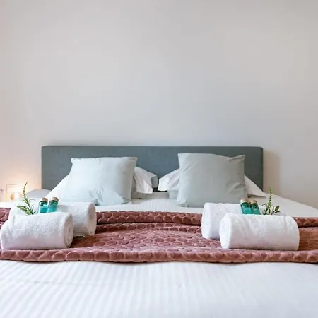 Huswell - Modern 3 Bedroom In 아파트 *