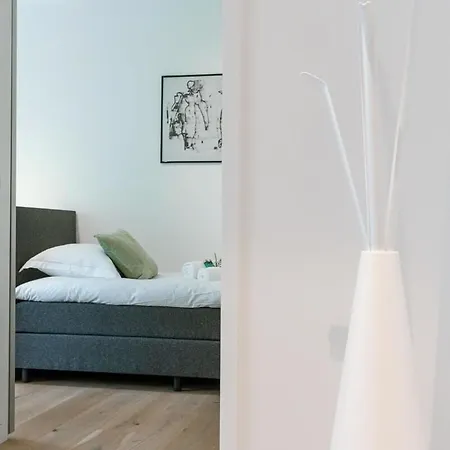 Huswell - Modern 3 Bedroom In *