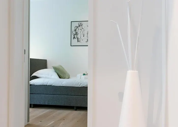 Huswell - Modern 3 Bedroom In *