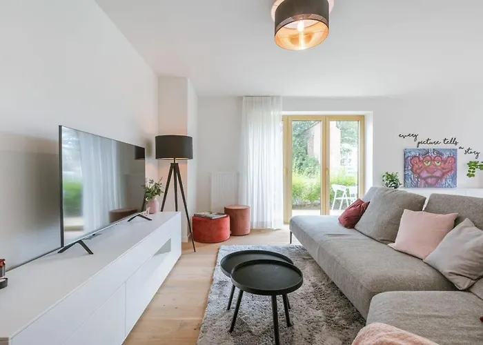 Huswell - Modern 3 Bedroom In Apartmán